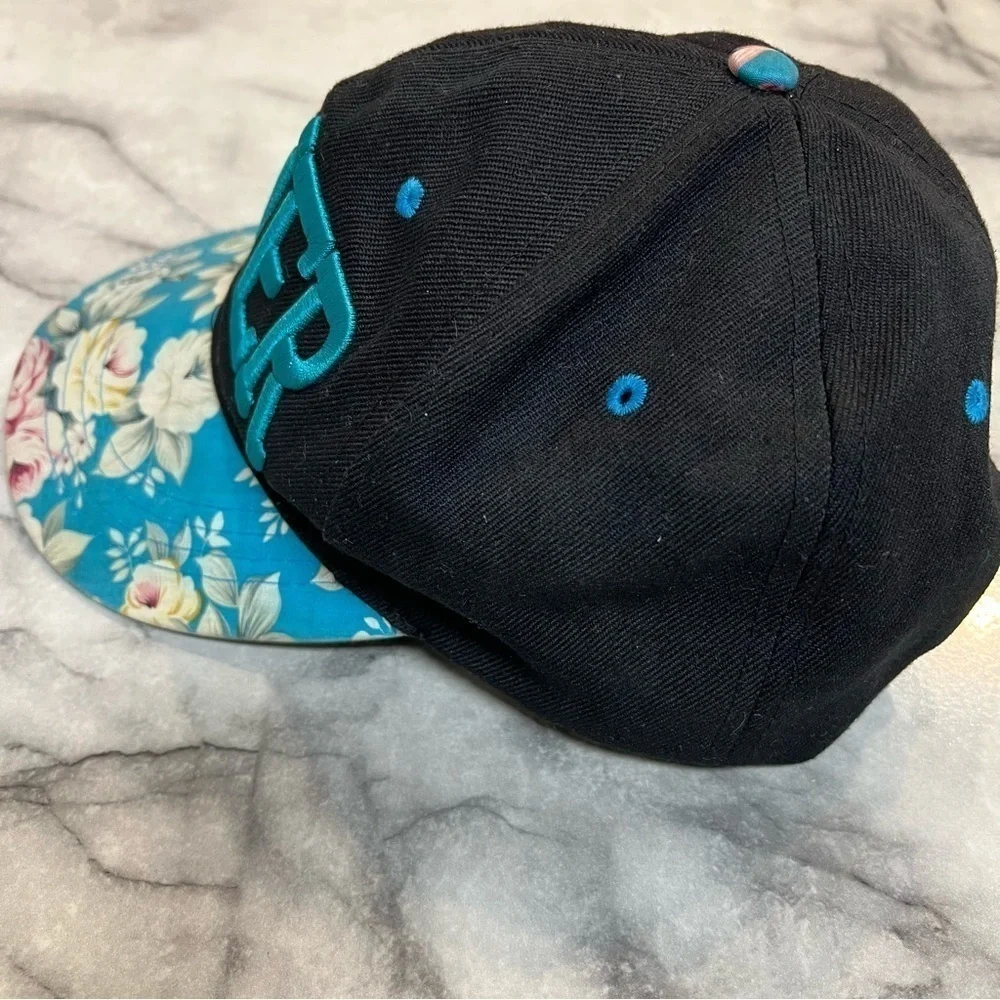 Women’s Lover Baseball Hat Visor Cap Blue and Black Floral